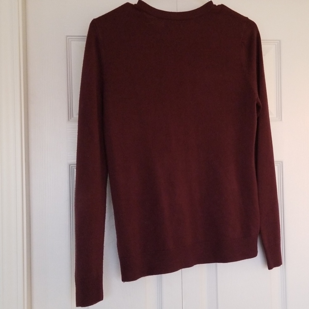 Croft & Barrow Maroon Cardigan - Picture 2 of 7
